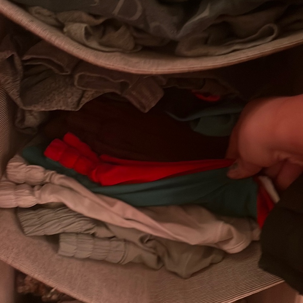 LULU SHORTS AND SWIFTLY TECHS FOLDED AND CLOSET PT 2